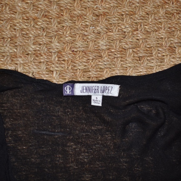 𝐉𝐄𝐍𝐍𝐈𝐅𝐄𝐑 𝐋𝐎𝐏𝐄𝐙 𝐂𝐚𝐫𝐝𝐢𝐠𝐚𝐧 - Picture 2 of 3